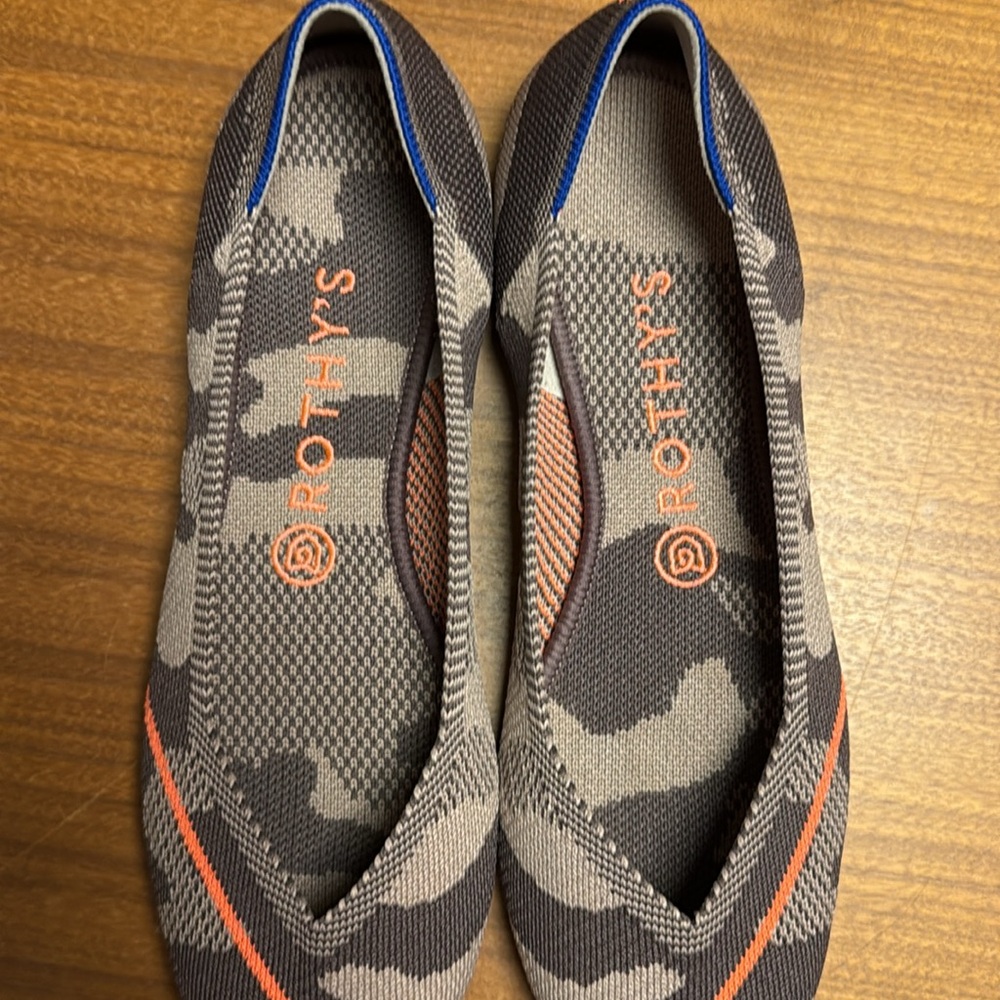 Rothy's Camouflage Flats in Taupe/Gray and Orange size 9.5 - Picture 5 of 7